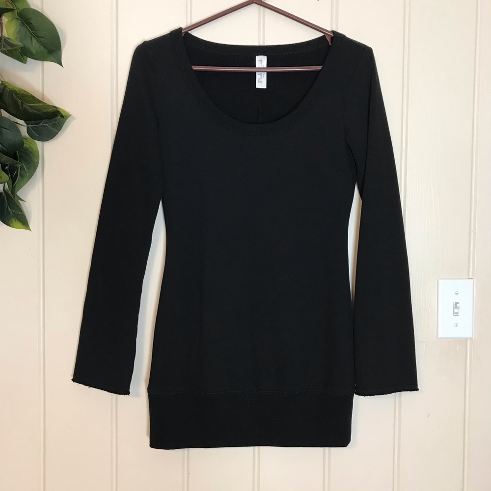 Plush & Lush Black LS Fitted Sweater Dress 
Ladies XS 0 - 2
Crew Neck
Leng…